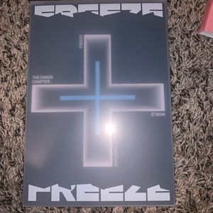 FREEZE TXT ALBUM WITH EVERYTHING (not including photocard or larger photo)